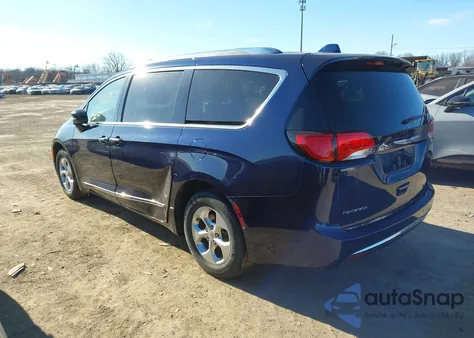 2017 Chrysler Pacifica Touring-L Plus из США, поврежденный, VIN 2C4RC1EG0HR752616